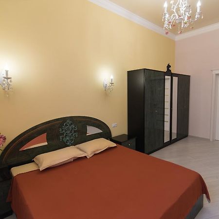 Vip Apartment In The Very Center Of Odessa With Sea View Buitenkant foto
