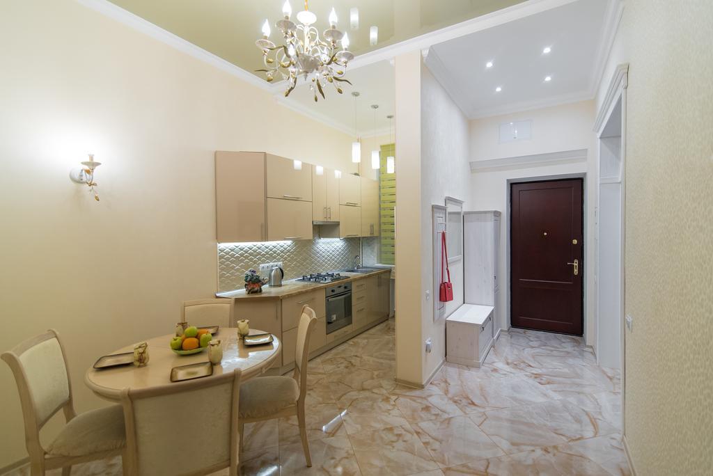 Vip Apartment In The Very Center Of Odessa With Sea View Buitenkant foto