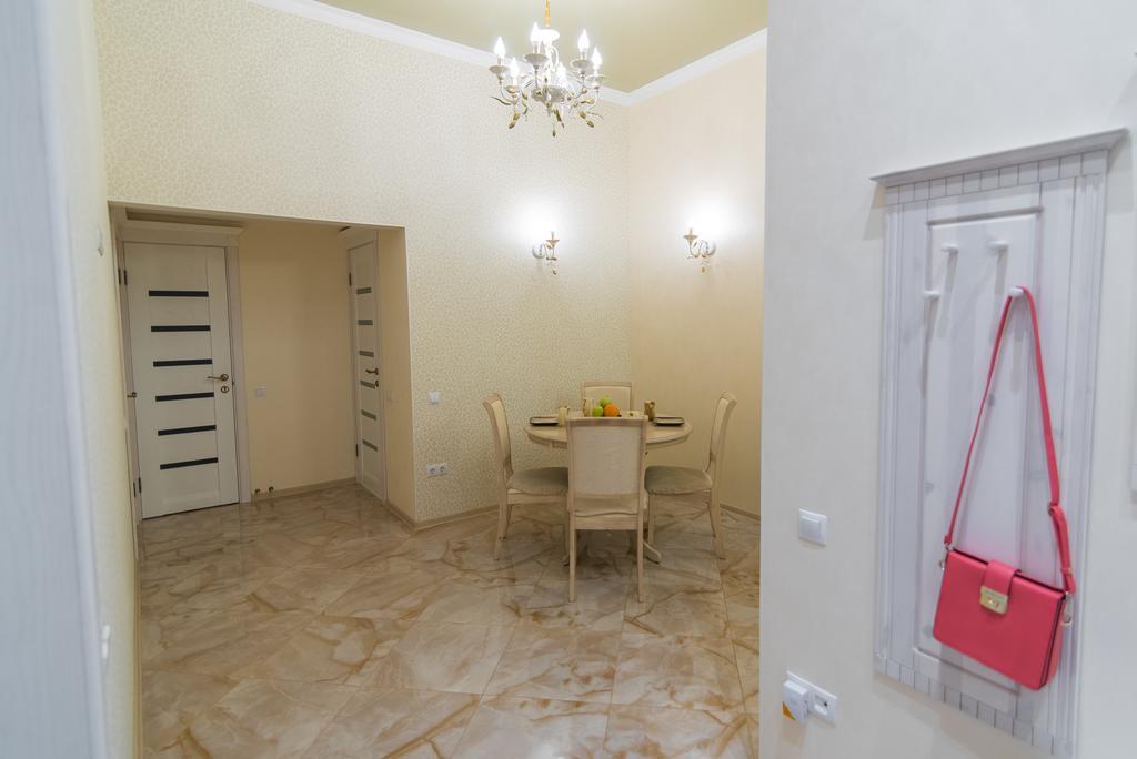 Vip Apartment In The Very Center Of Odessa With Sea View Buitenkant foto