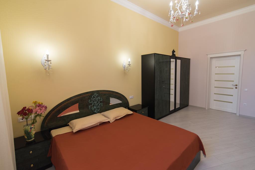 Vip Apartment In The Very Center Of Odessa With Sea View Buitenkant foto
